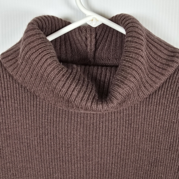 Tweeds Womens Wool Chocolate Brown Cowl Neck Ribbed Long Sleeve Sweater Size M - Picture 3 of 8